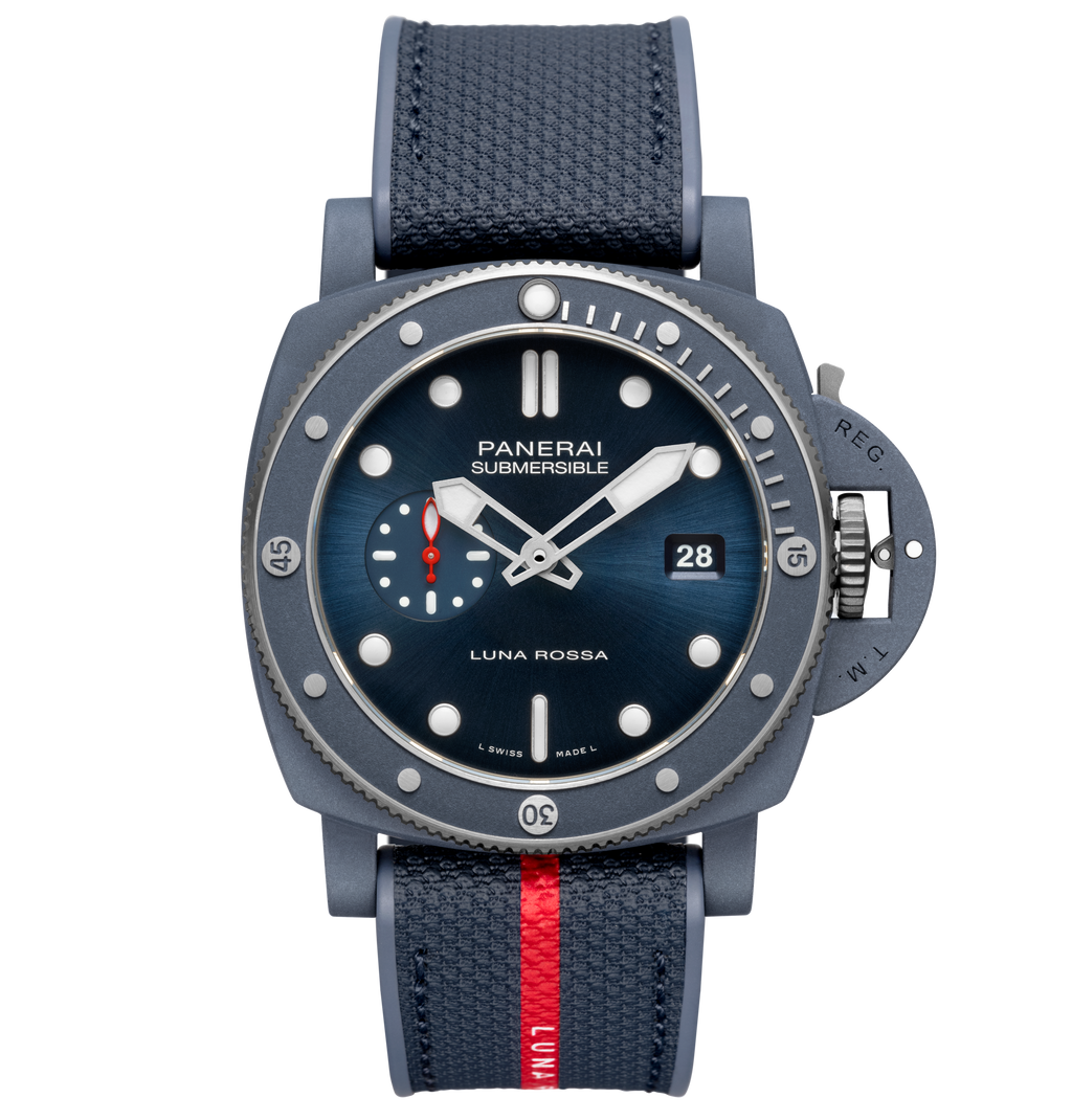Panerai  Submersible Luna Rossa, 44mm