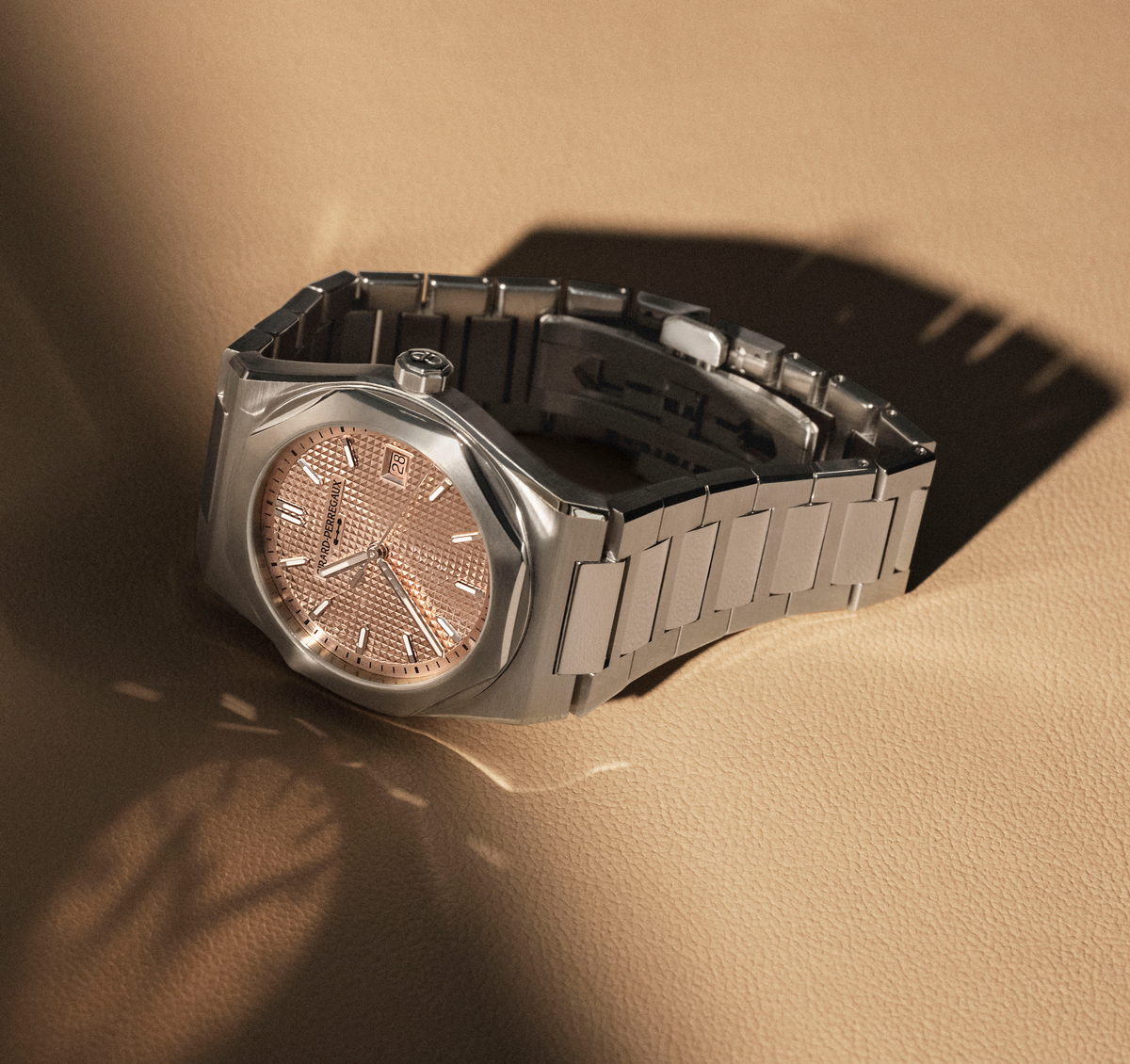 Girard-Perregaux Laureato Fifty 39mm Watch with Rose Dial